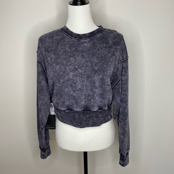 TNA Sweaters - TNA cropped sweatshirt